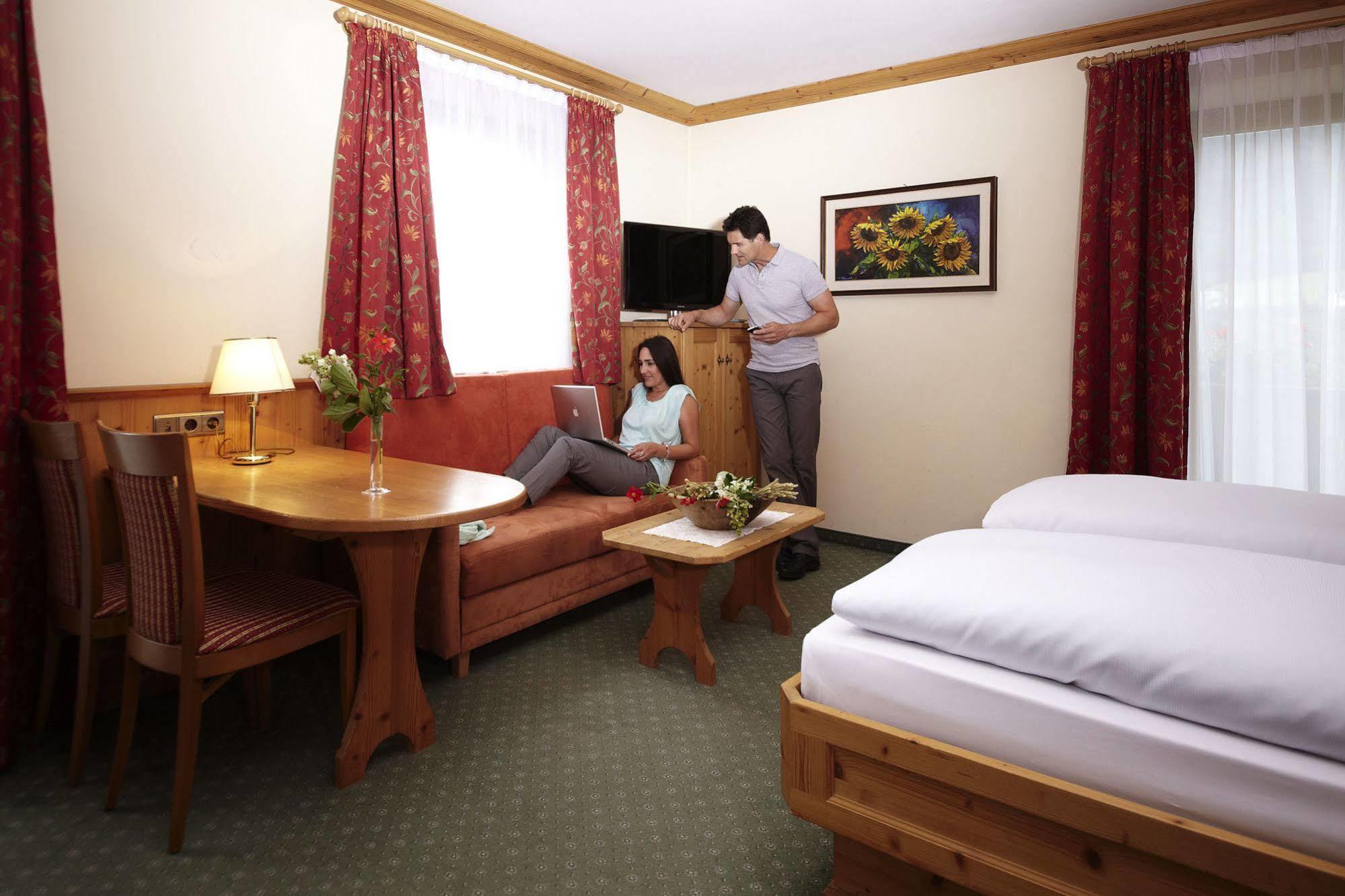 Boutique Hotel Pachers بريسّانوني المظهر الخارجي الصورة
